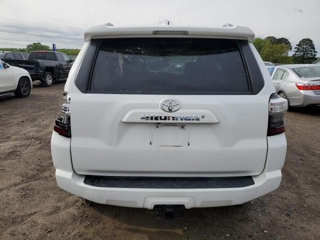 JTEBU5JR2F5270944 - 2015 TOYOTA 4RUNNER SR5 WHITE photo 6