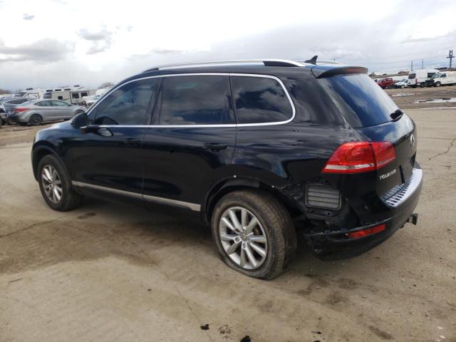 WVGEF9BP1ED008350 - 2014 VOLKSWAGEN TOUAREG V6 BLACK photo 2