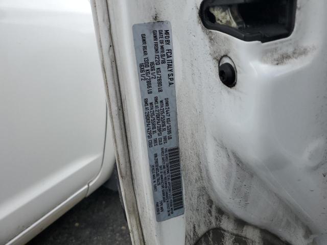 ZFBERFAB3J6L78426 - 2018 RAM PROMASTER 白色 照片 12