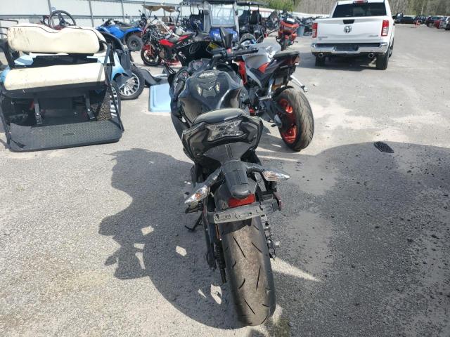 JKAEXEJ12HDA00346 - 2017 KAWASAKI EX650 J შავი ფოტო 4