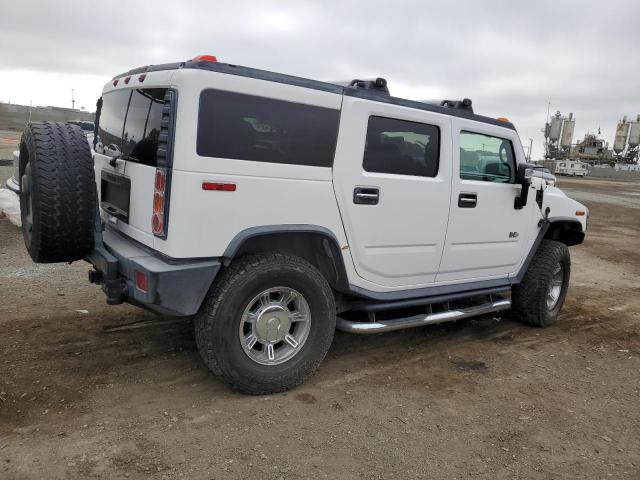 5GRGN23U26H105240 - 2006 HUMMER H2 WHITE photo 3