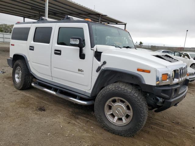 5GRGN23U26H105240 - 2006 HUMMER H2 WHITE photo 4