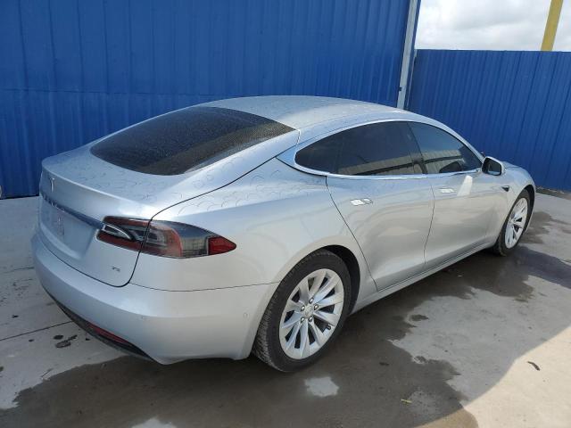 5YJSA1E12HF188871 - 2017 TESLA MODEL S ვერცხლისფერი ფოტო 3