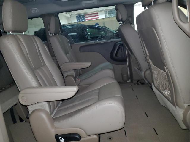 2C4RC1CG9GR283852 - 2016 CHRYSLER TOWN & COU TOURING L TAN photo 11