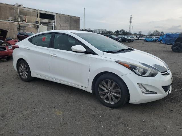 5NPDH4AE5GH770641 - 2016 HYUNDAI ELANTRA SE WHITE photo 4