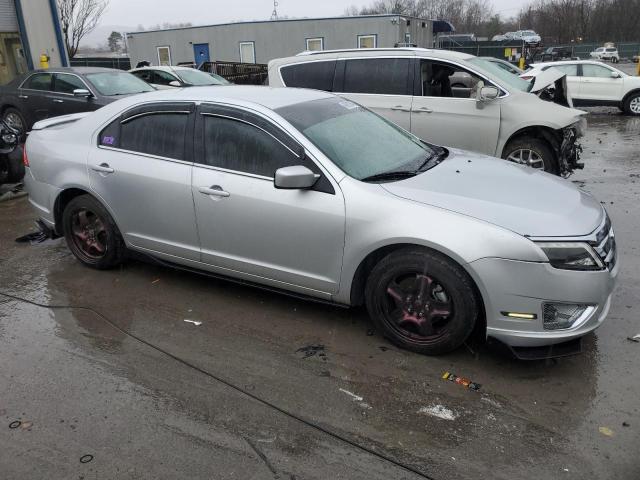 3FAHP0HA1BR185034 - 2011 FORD FUSION SE SILVER photo 4