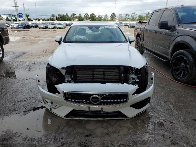 7JR102FK4LG040300 - 2020 VOLVO S60 T5 MOMENTUM WHITE photo 5