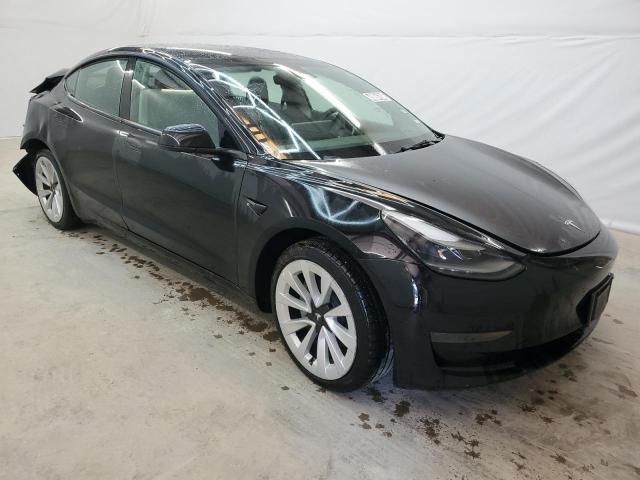 5YJ3E1EA7NF190488 - 2022 TESLA MODEL 3 BLACK photo 4