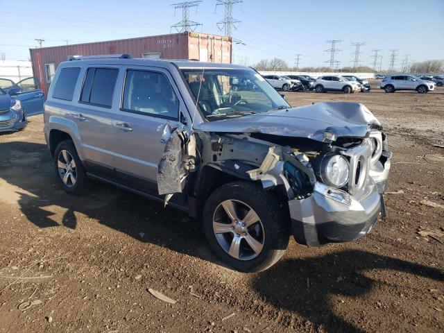 1C4NJRFB7GD673824 - 2016 JEEP PATRIOT LATITUDE SILVER photo 4