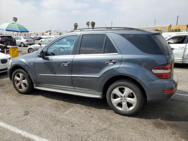 4JGBB2FB3BA711076 - 2011 MERCEDES-BENZ ML 350 BLUETEC GRAY photo 2