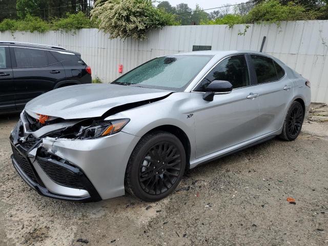 4T1G11AKXPU731289 - 2023 TOYOTA CAMRY SE NIGHT SHADE SILVER photo 1