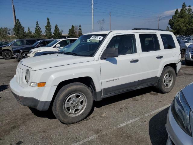 1C4NJPBAXFD389829 - 2015 JEEP PATRIOT SPORT WHITE photo 1