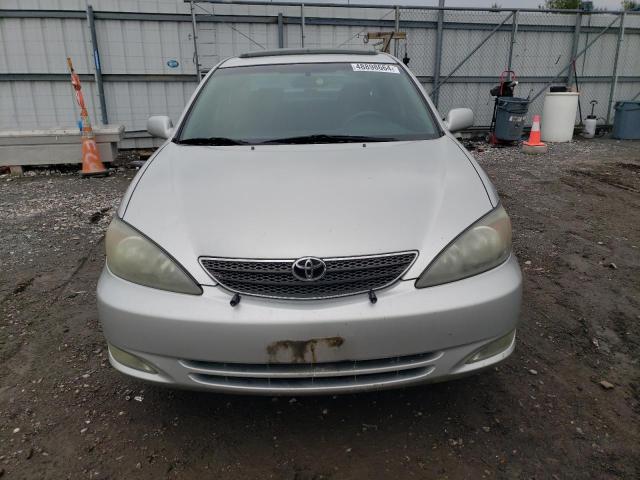 4T1BF30K83U050843 - 2003 TOYOTA CAMRY LE SILVER photo 5