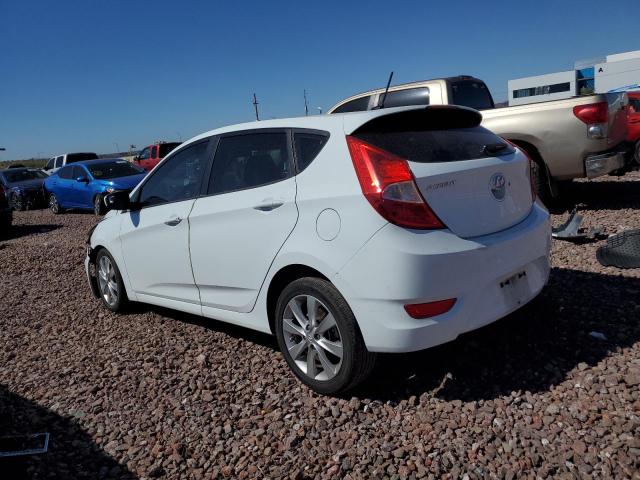 KMHCU5AE9CU018000 - 2012 HYUNDAI ACCENT GLS WHITE photo 2