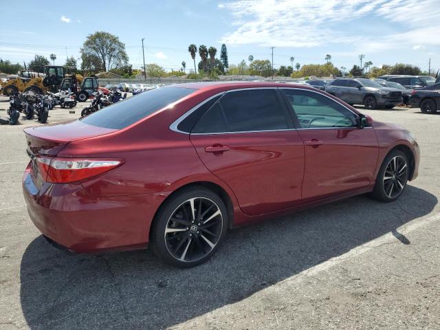 4T1BF1FK2HU757925 - 2017 TOYOTA CAMRY LE RED photo 3