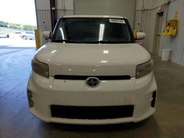 JTLZE4FE0FJ075470 - 2015 TOYOTA SCION XB WHITE photo 5