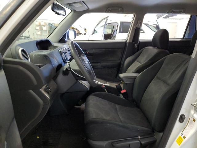 JTLZE4FE0FJ075470 - 2015 TOYOTA SCION XB WHITE photo 7
