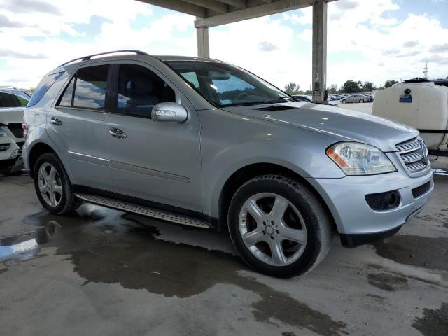 4JGBB22E18A328455 - 2008 MERCEDES-BENZ ML 320 CDI SILVER photo 4