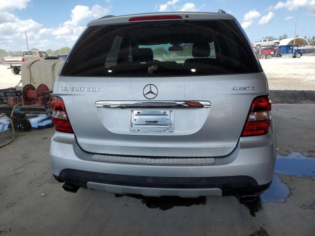 4JGBB22E18A328455 - 2008 MERCEDES-BENZ ML 320 CDI SILVER photo 6