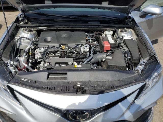 4T1R11AK8NU699903 - 2022 TOYOTA CAMRY LE SILVER photo 11