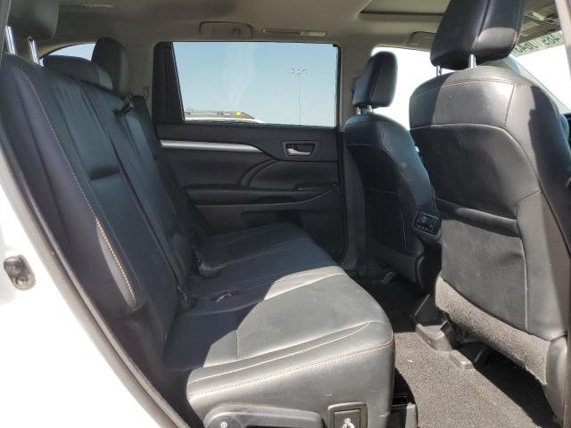 5TDJKRFH5GS318302 - 2016 TOYOTA HIGHLANDER XLE 白色 照片 10