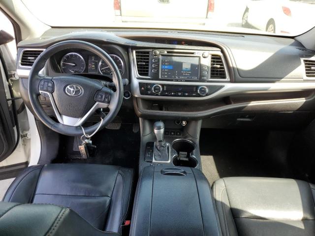 5TDJKRFH5GS318302 - 2016 TOYOTA HIGHLANDER XLE 白色 照片 8