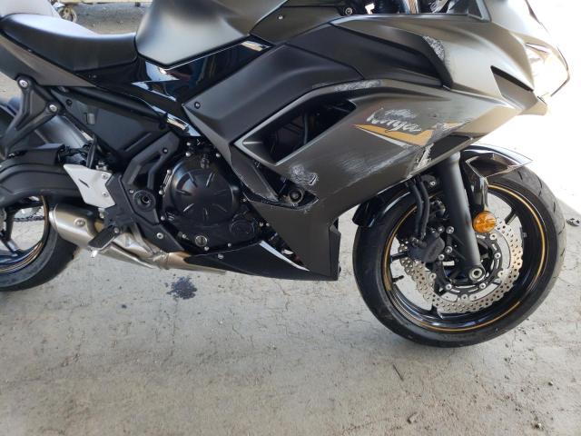 ML5EXER13PDA85605 - 2023 KAWASAKI EX650 R Қара фото 9