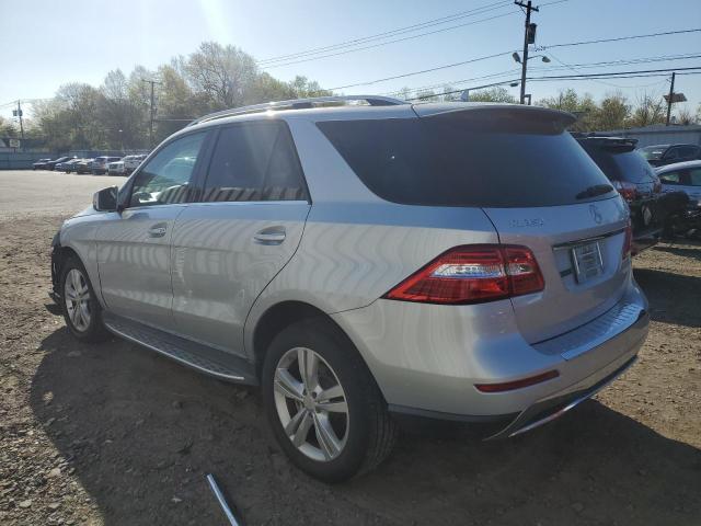 4JGDA5HB1DA164418 - 2013 MERCEDES-BENZ ML 350 4MATIC GRAY photo 2