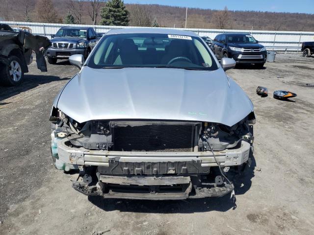 3FA6P0H7XHR150528 - 2017 FORD FUSION SE SILVER photo 5