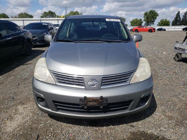 3N1BC13E88L371745 - 2008 NISSAN VERSA S GRAY photo 5