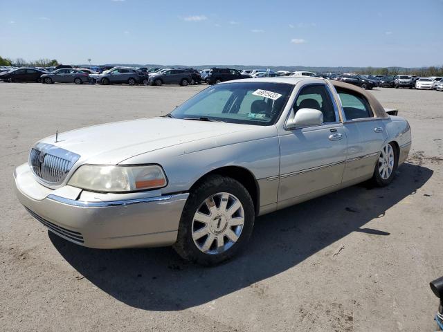 1LNHM83W84Y665902 - 2004 LINCOLN TOWN CAR ULTIMATE WHITE photo 1