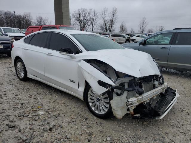 3FA6P0PU7GR234084 - 2016 FORD FUSION SE PHEV WHITE photo 4