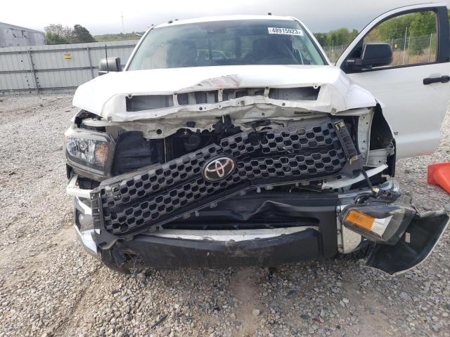 5TFUW5F14KX852570 - 2019 TOYOTA TUNDRA DOUBLE CAB SR/SR5 WHITE photo 11