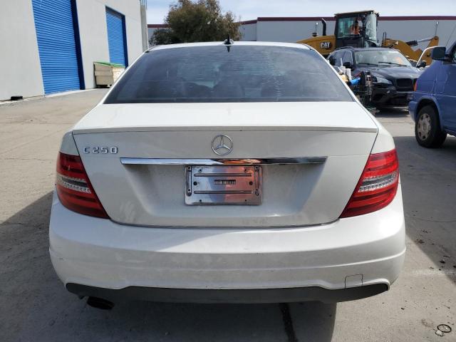 WDDGF4HB2CA604230 - 2012 MERCEDES-BENZ C 250 WHITE photo 6