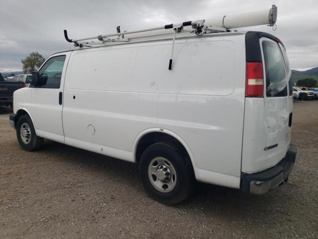 1GCWGFCB4E1132251 - 2014 CHEVROLET EXPRESS G2 WHITE photo 2