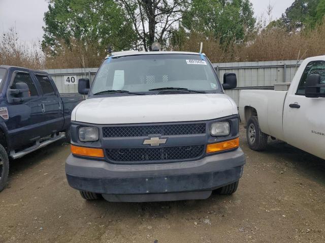 1GCWGFCA8D1194421 - 2013 CHEVROLET EXPRESS G2 WHITE photo 5