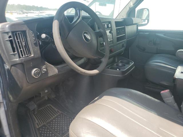 1GCWGFCA8D1194421 - 2013 CHEVROLET EXPRESS G2 WHITE photo 8