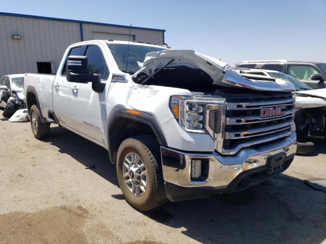 1GT59ME72NF165996 - 2022 GMC SIERRA K2500 SLE WHITE photo 4