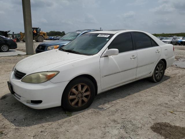 4T1BE30K53U232096 - 2003 TOYOTA CAMRY LE WHITE photo 1