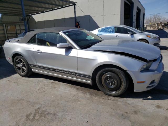 1ZVBP8EM0E5295154 - 2014 FORD MUSTANG SILVER photo 4