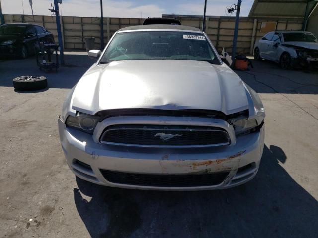 1ZVBP8EM0E5295154 - 2014 FORD MUSTANG SILVER photo 5