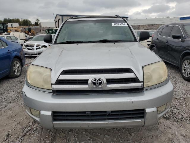 JTEZU14R450052390 - 2005 TOYOTA 4RUNNER SR5 SILVER photo 5