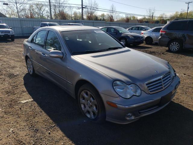 WDBRF81J35F694410 - 2005 MERCEDES-BENZ C 240 4MATIC SILVER photo 4