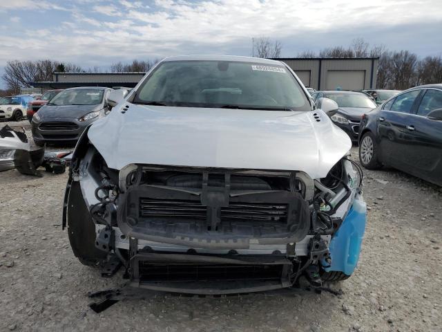 LRBFXASA7HD129602 - 2017 BUICK ENVISION PREFERRED SILVER photo 5