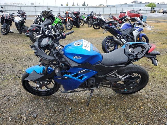 JKAEX8B11HDA36495 - 2017 KAWASAKI EX300 B BLUE photo 3