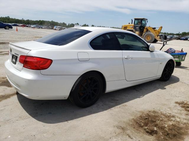 WBAKE5C50CE756348 - 2012 BMW 328 I SULEV WHITE photo 3