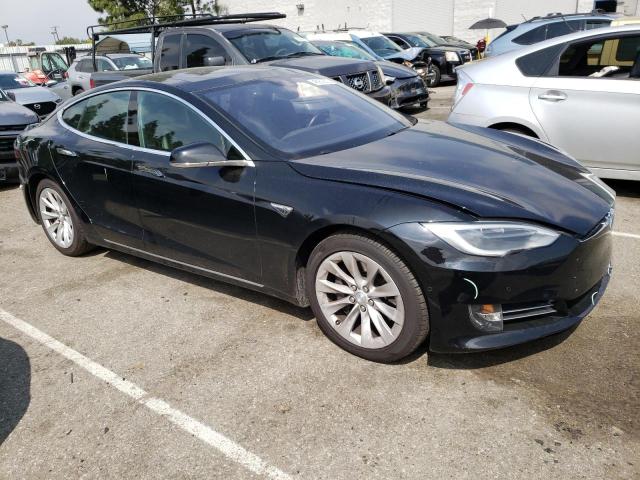 5YJSA1E18GF156313 - 2016 TESLA MODEL S Սև լուսանկար 4