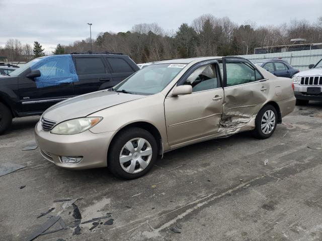 4T1BE30K75U384545 - 2005 TOYOTA CAMRY LE GOLD photo 1