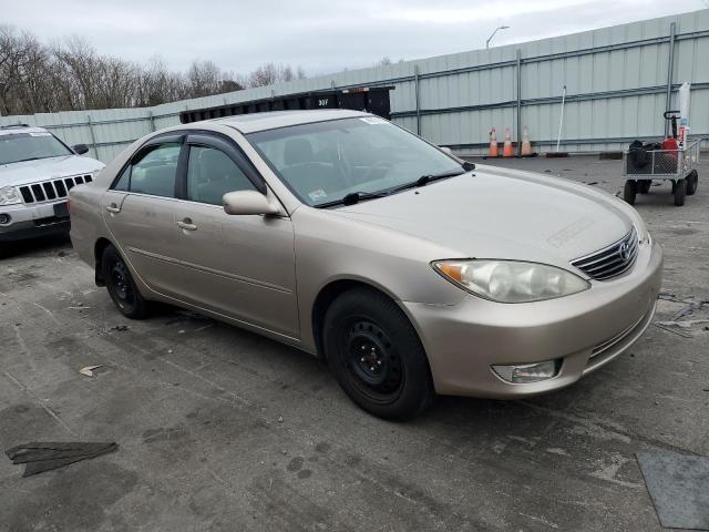 4T1BE30K75U384545 - 2005 TOYOTA CAMRY LE GOLD photo 4