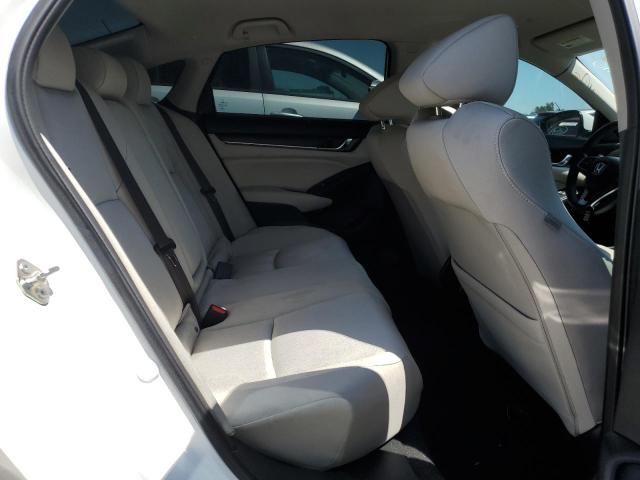 1HGCV1F13KA143012 - 2019 HONDA ACCORD LX WHITE photo 10